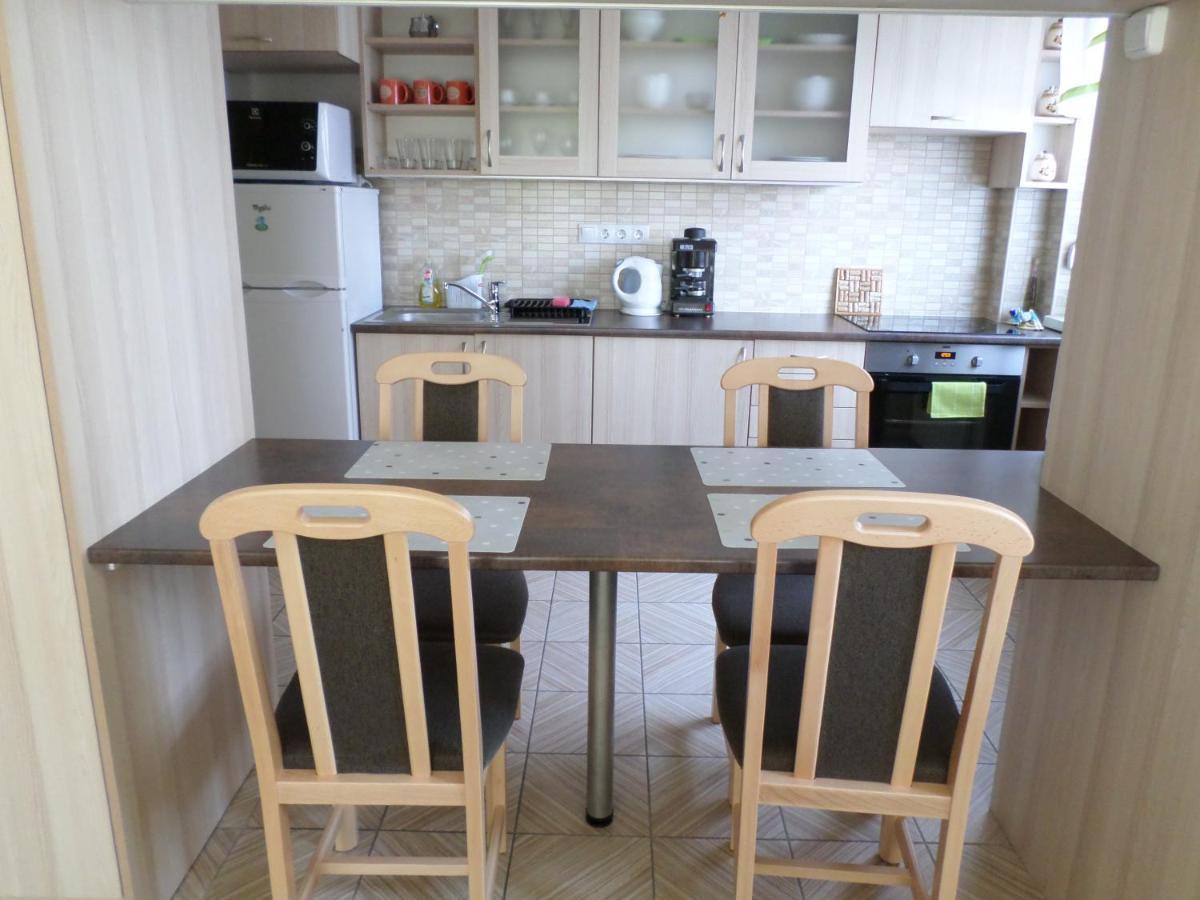 Lakoparki Apartman Veszprém Extérieur photo