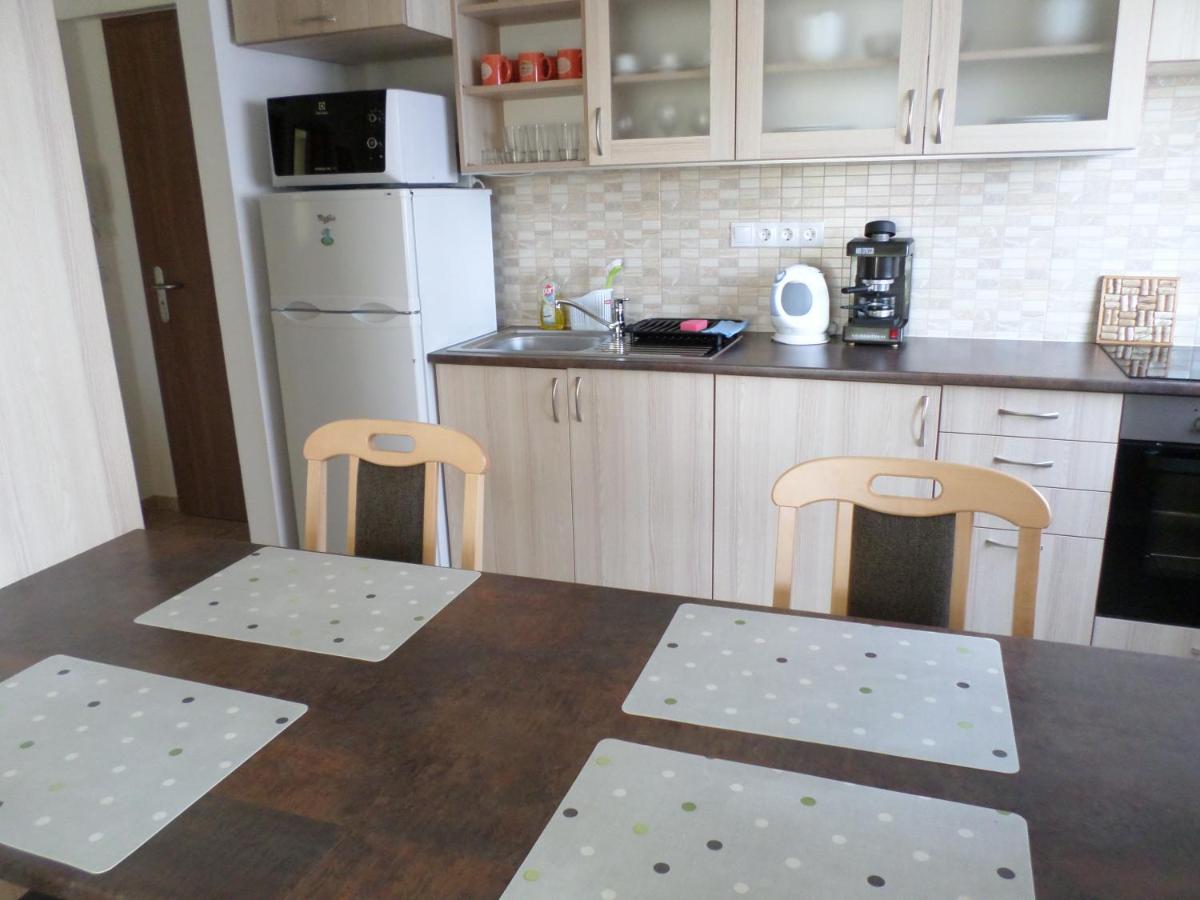 Lakoparki Apartman Veszprém Extérieur photo